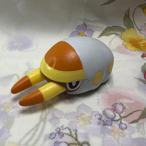 Pokemon Grubbin #7 2017 McDonalds Happy‎ Meal Toy - Picture 1 of 4